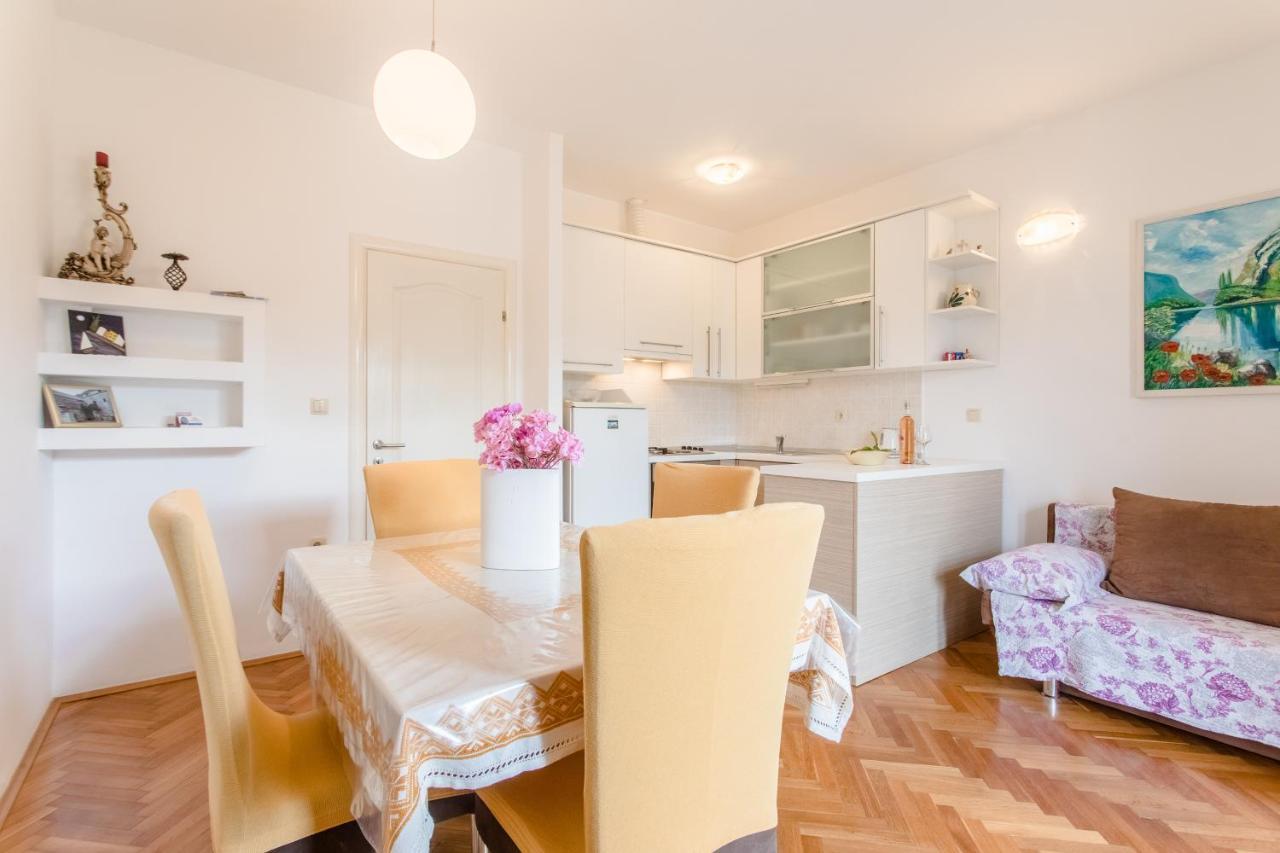 Apartments Kadenca Omiš Kültér fotó