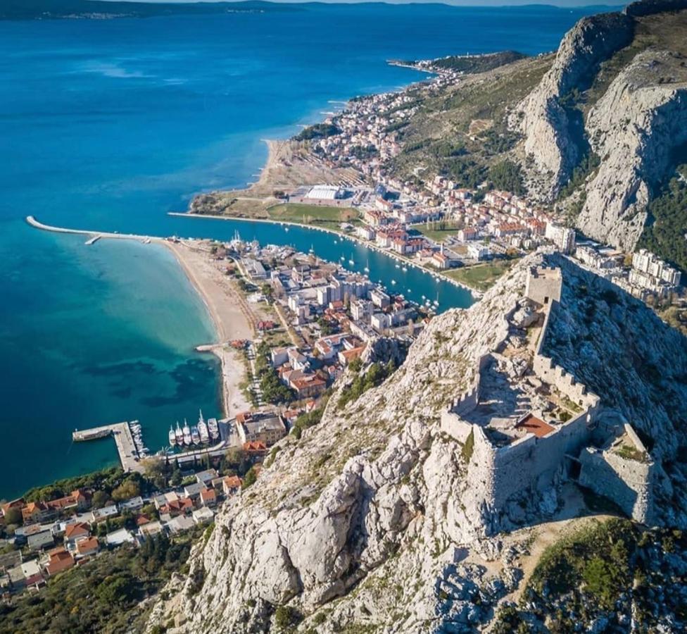 Apartments Kadenca Omiš Kültér fotó