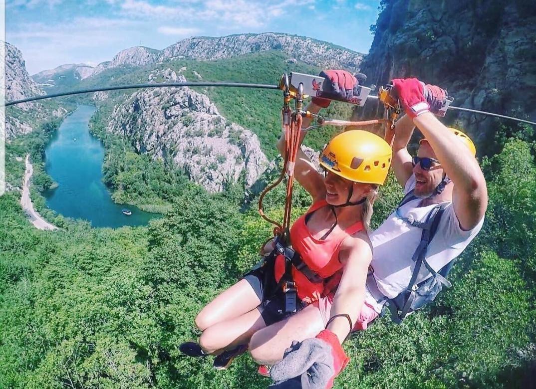 Apartments Kadenca Omiš Kültér fotó